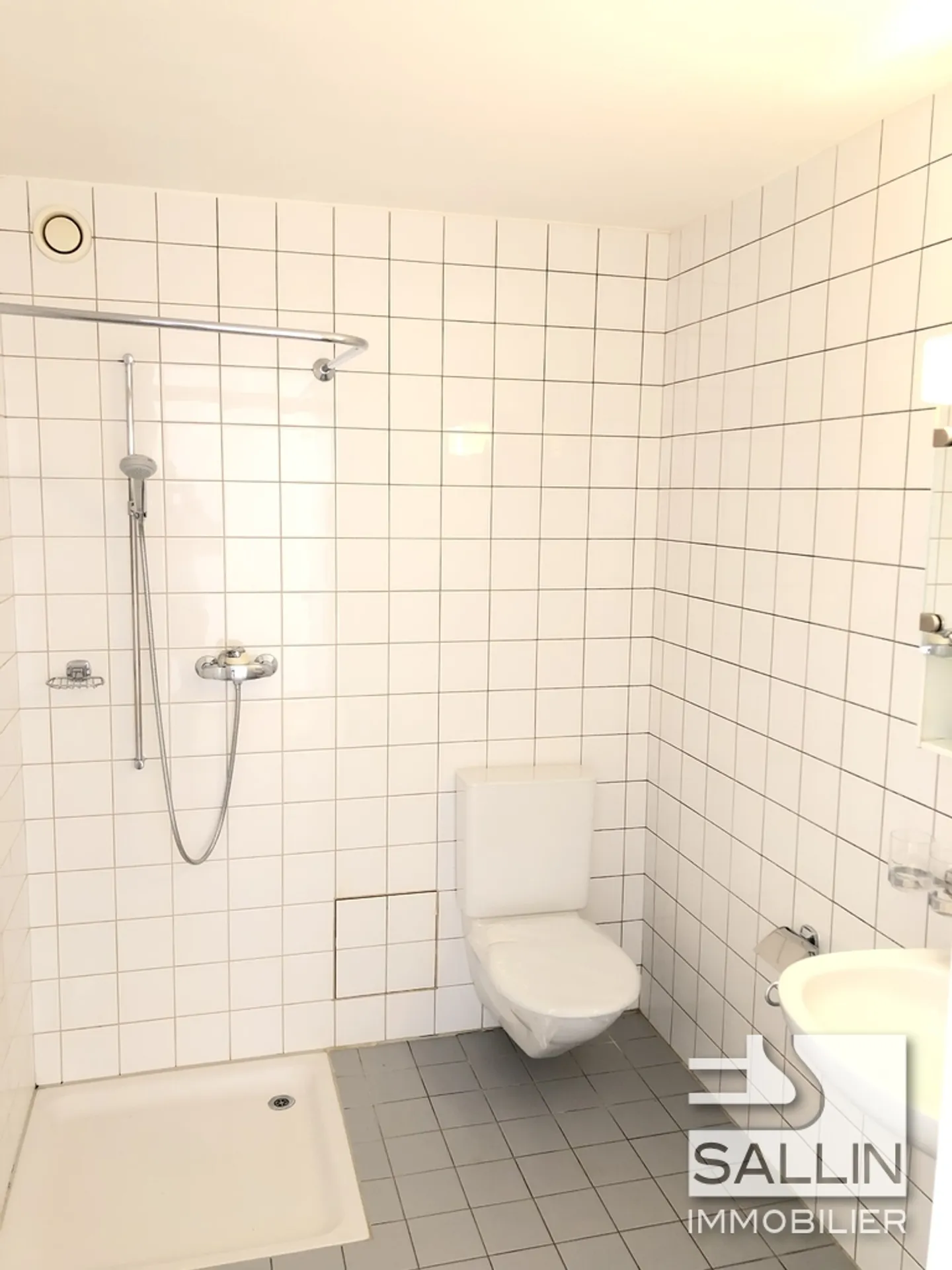 Charming 2½ Room Apartment - Photo 5 of 8