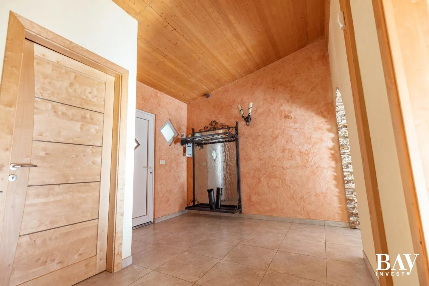 Villa familiale avec vue imprenable - Photo 14 sur 17