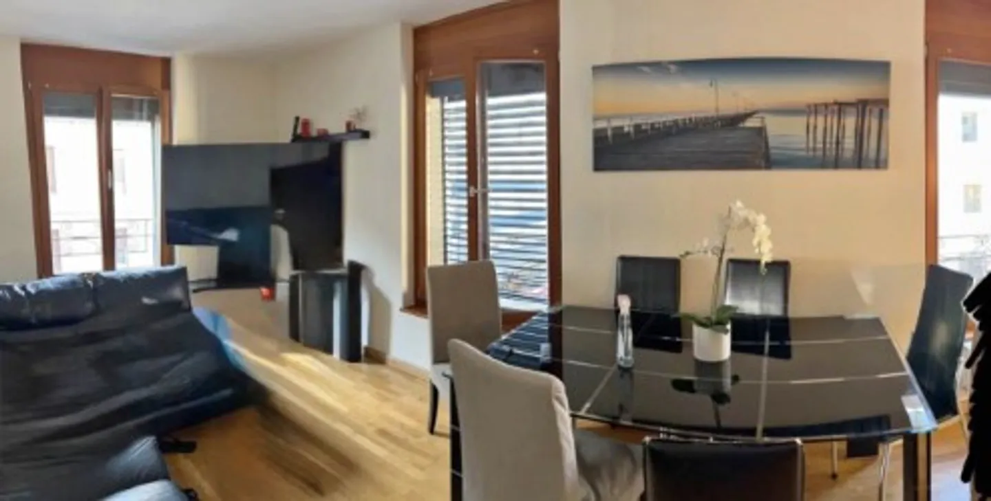 Wir bieten Ihnen eine 4-Zimmer-Wohnung in Pâquis an - Foto 3 von 3