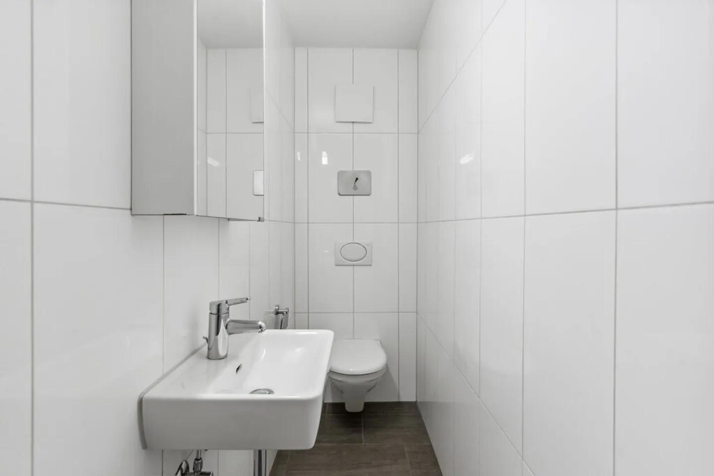 Helle 4.5-Zimmer-Wohnung mit Balkon - Foto 8 von 11