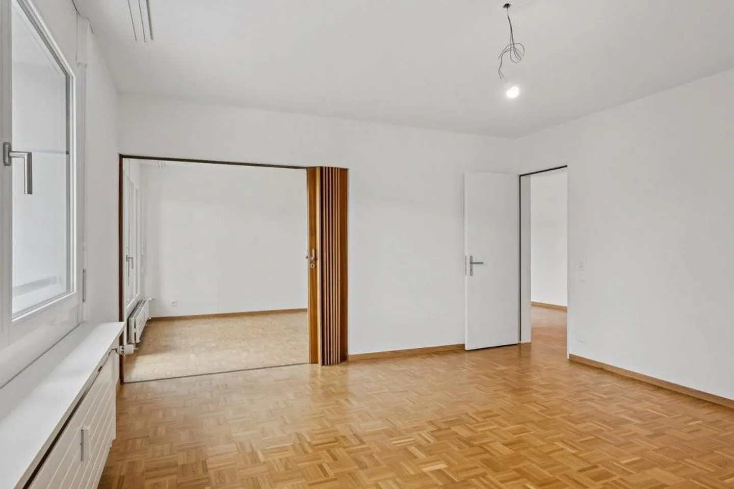 Freshly renovated 2-room apartment in a quiet location in Riehen - Photo 2 of 5