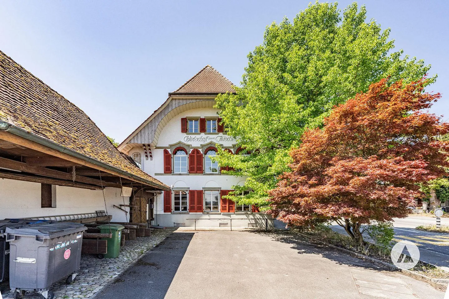 An extraordinary traditional house - Photo 4 of 13