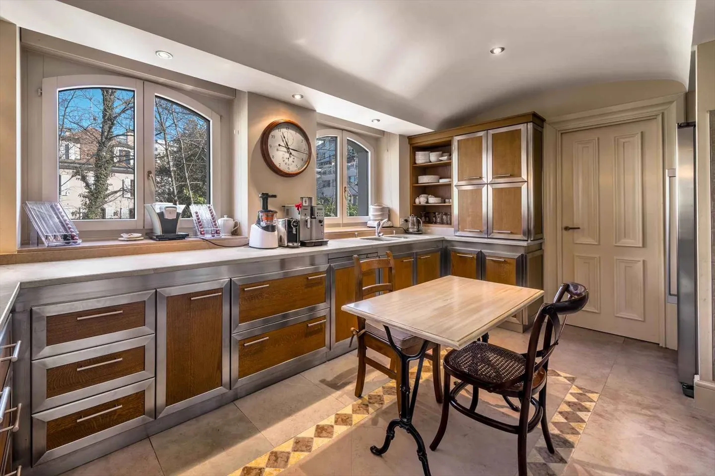 7-Zimmer-Wohnung - Foto 3 von 11