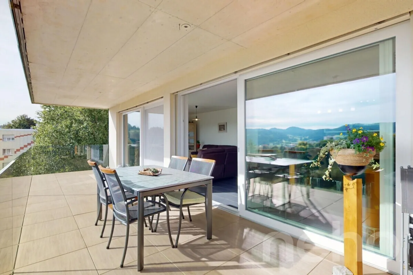 Magnifico appartamento di 4,5 stanze con grande terrazza e vista panoramica! - Foto 9 di 12
