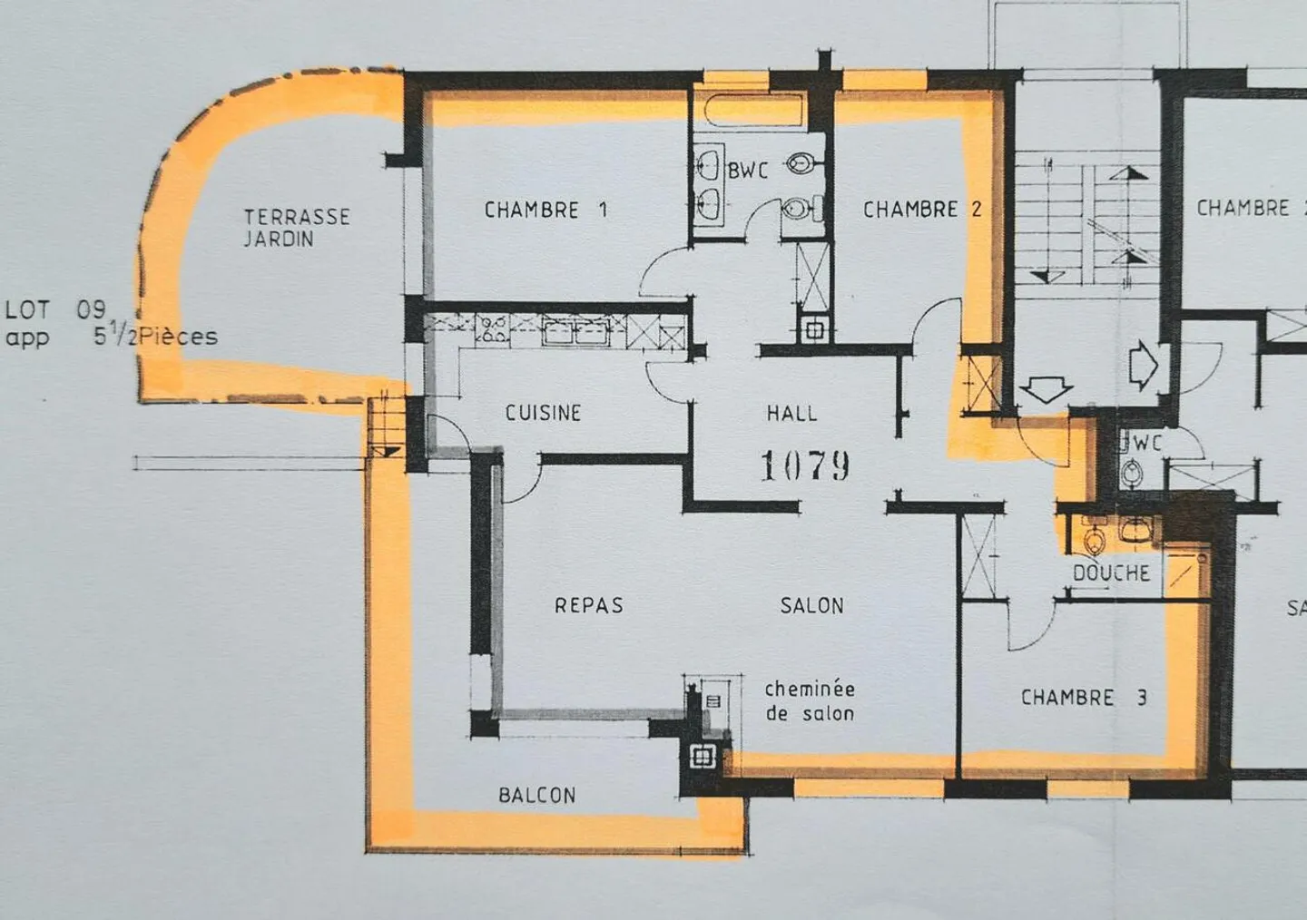 Appartement de 5.5 pièces avec grand balcon, jardin privatif et vue - Photo 13 sur 13