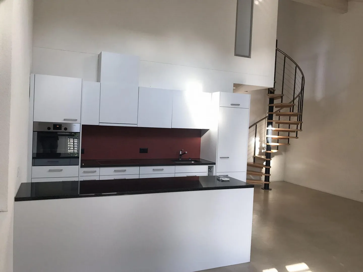 Spacious 4.5-Room Duplex Apartment - Photo 3 of 11