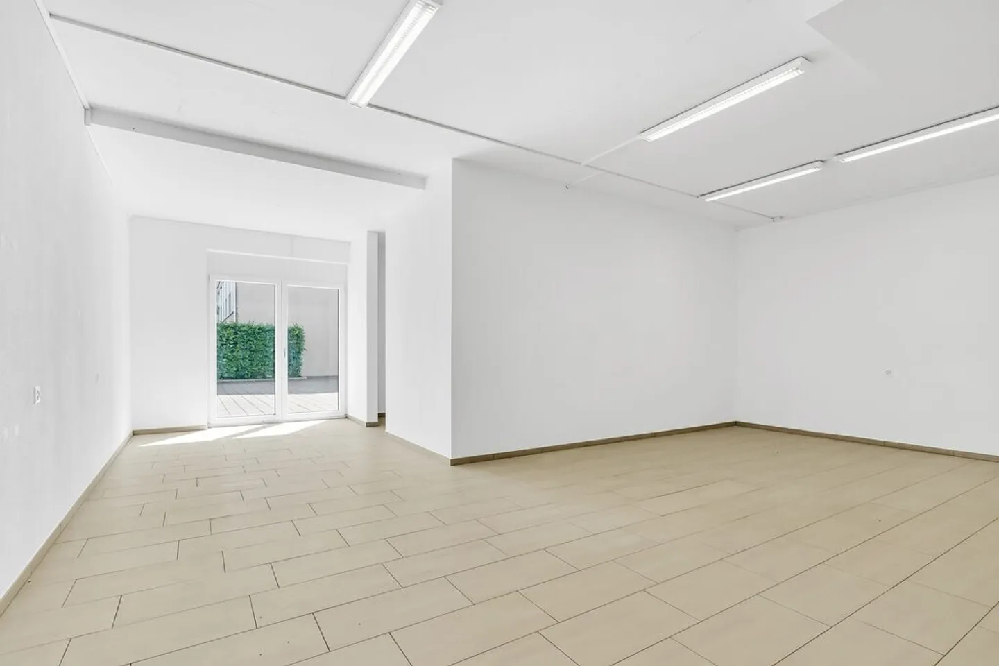 Modern Commercial Space in Neukirch - Photo 3 of 8