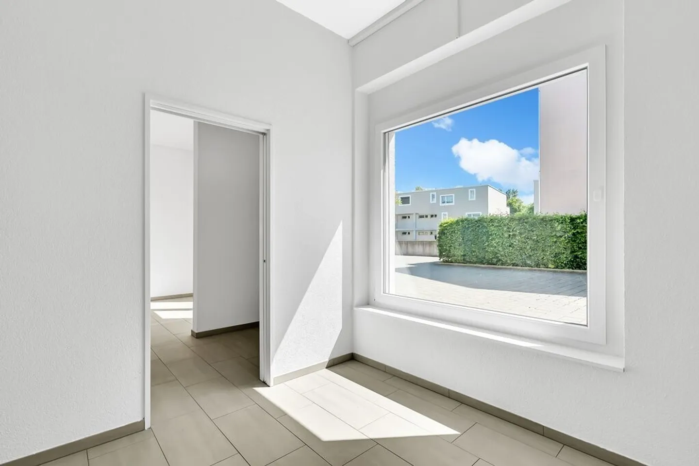 Modern Commercial Space in Neukirch - Photo 5 of 8