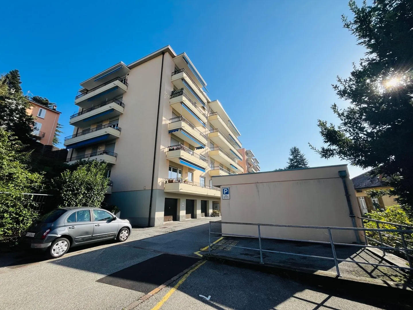 3.5-ROOM APARTMENT FOR RENT - Photo 1 of 9