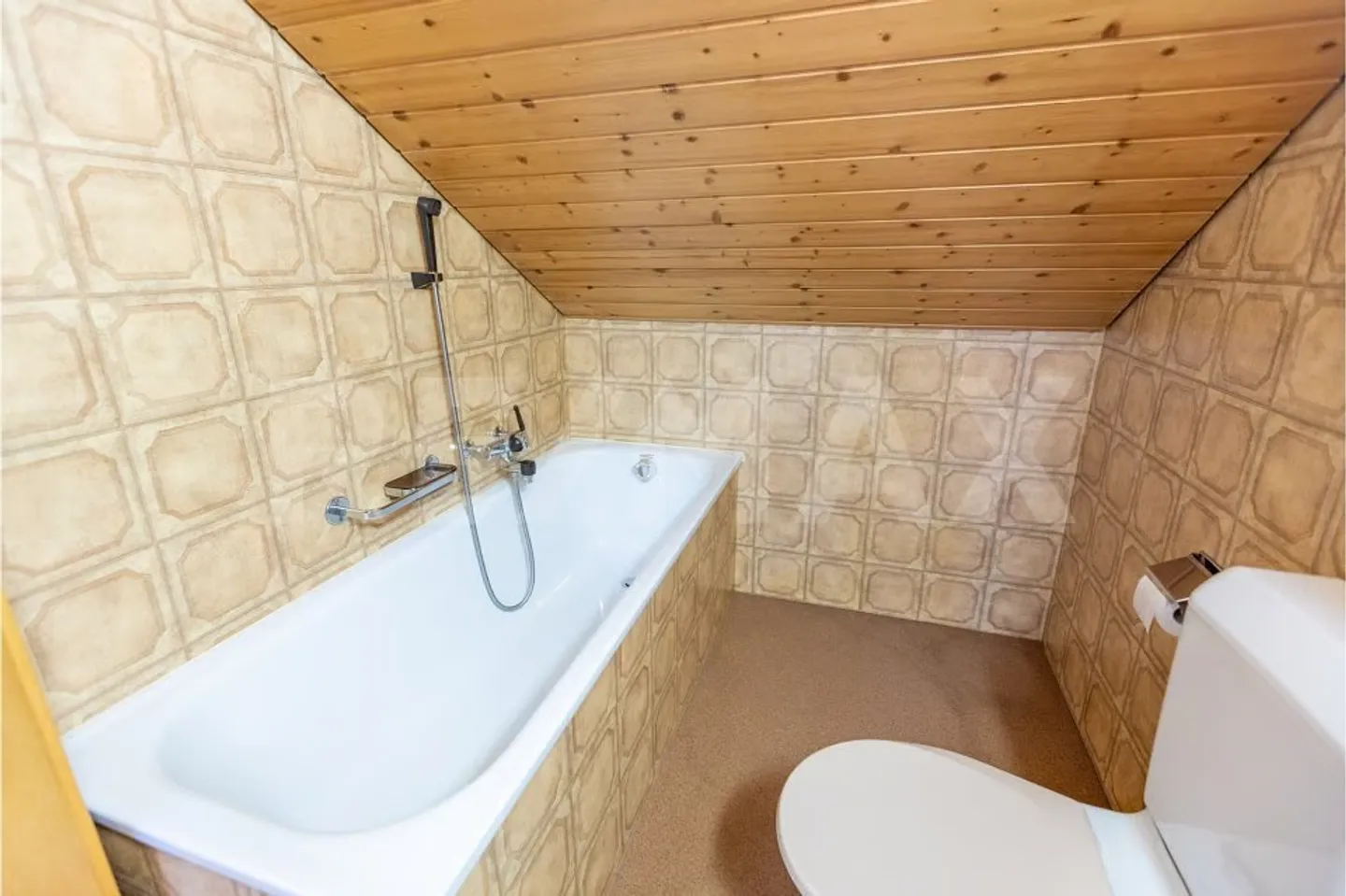 2-Familienhaus, Renditeobjekt, an zentraler Lage, 6484 Wassen UR - Photo 10 of 13