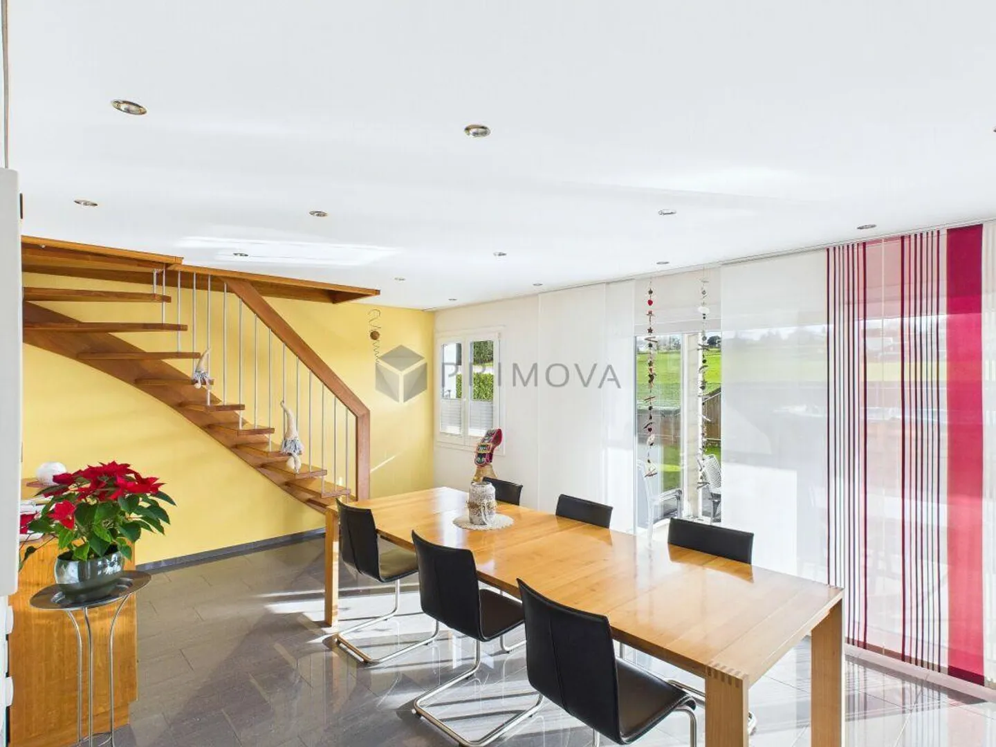 Residential and commercial building in a strategic location in Herzogenbuchsee - Photo 4 of 15