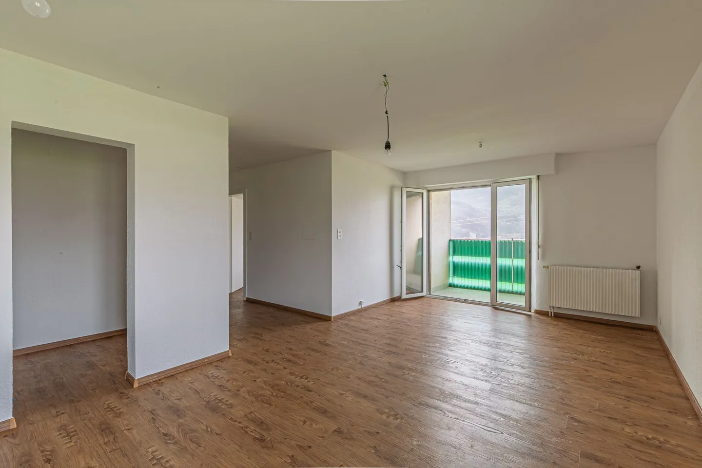 Renovierte 2,5-Zimmer-Penthousewohnung sofort verfügbar! - Foto 5 von 13