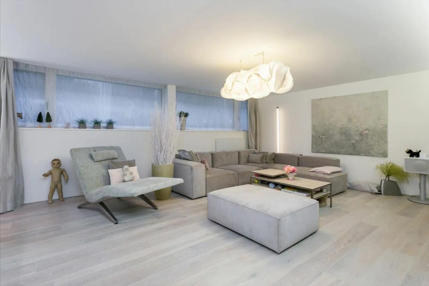 Exclusive 5.5-room apartment with garden terrace in the city of Zurich - Photo 6 of 13
