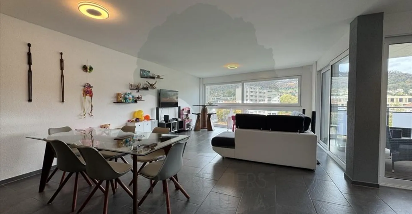 Schöne 3,5-Zimmer-Wohnung in Delémont - Foto 3 von 12