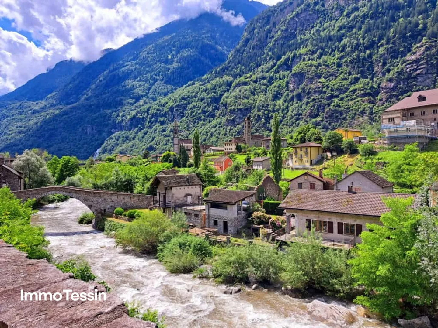 VERY RARE JEWEL: Living on the only inhabited island in Ticino - Photo 6 of 13