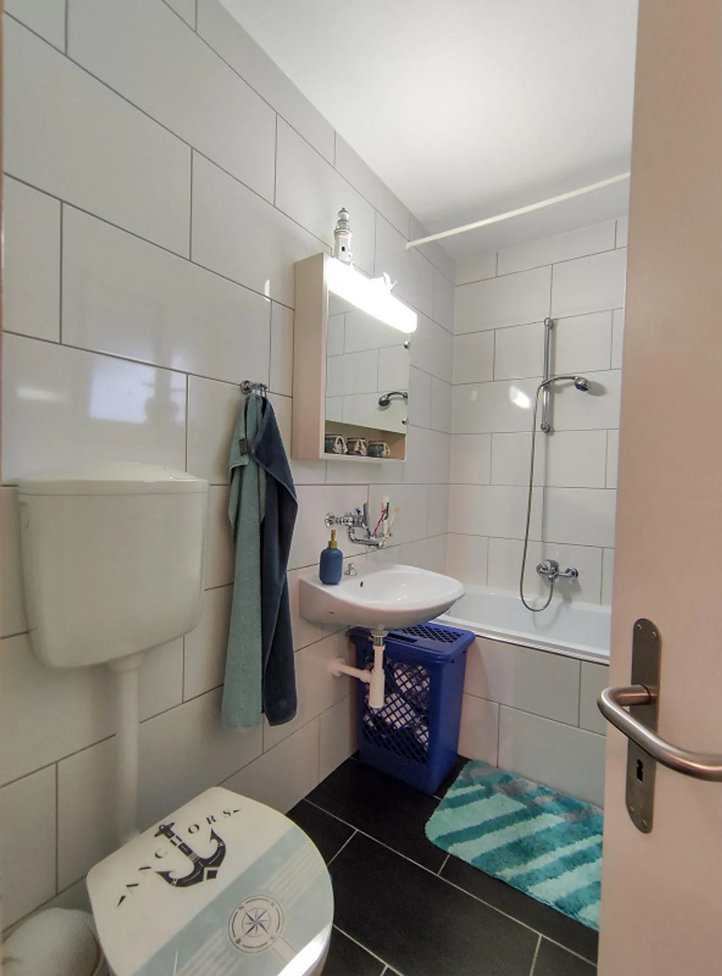 Gemütliche 3.5 Zimmer Erdgeschosswohnung mit Sitzplatz - Foto 5 di 8