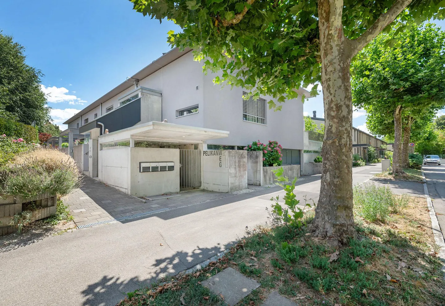 Modernes Reihenhaus mit pflegeleichtem Garten - Foto 4 von 13