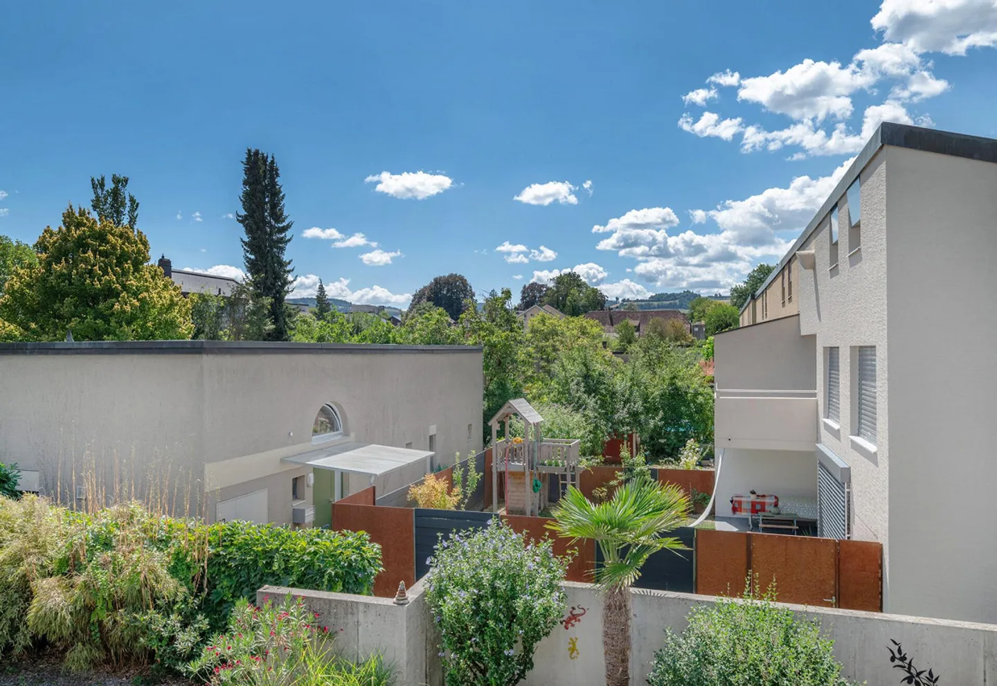 Modernes Reihenhaus mit pflegeleichtem Garten - Foto 11 von 13
