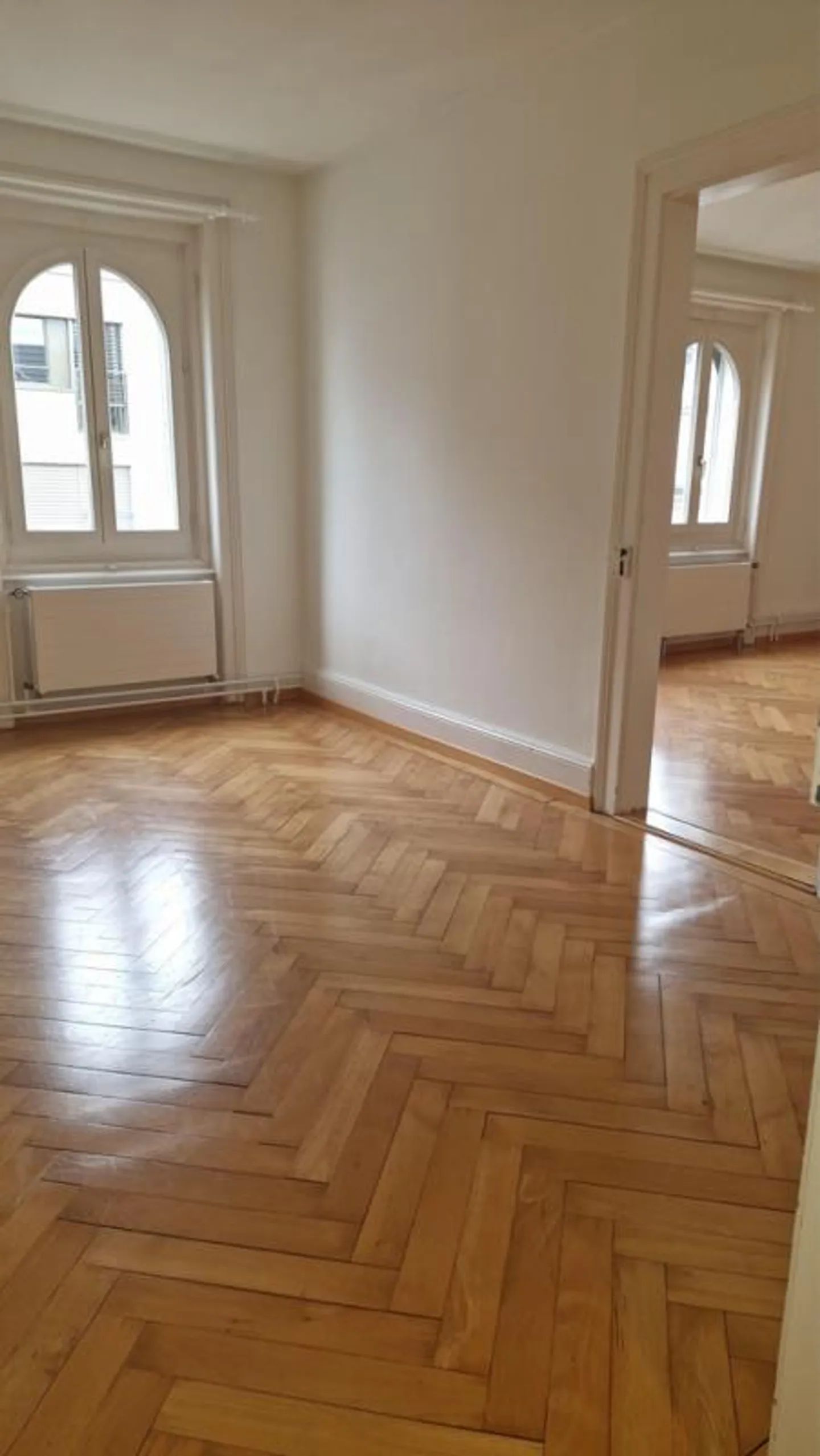 Appartement central en ville - Photo 2 sur 6