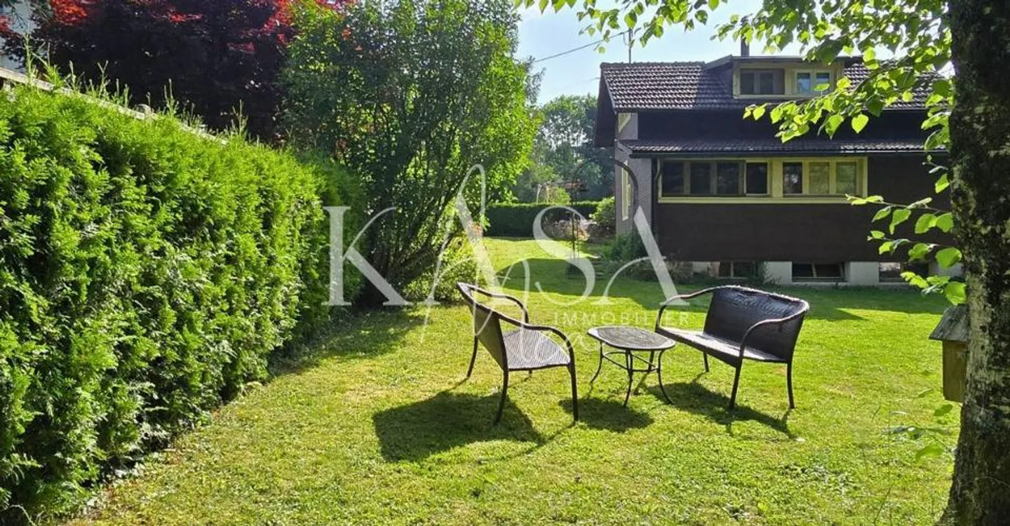 Villa Charmante avec Jardin Privatif - Photo 4 sur 8