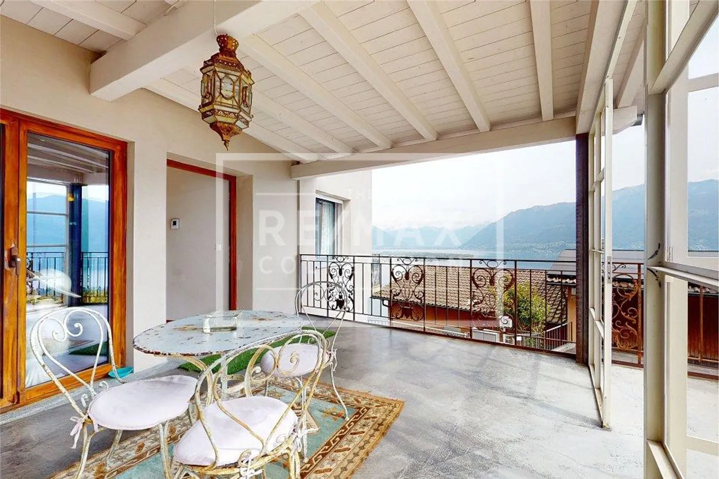 Maison de 4,5 pièces en style loft avec vue sur le lac - Photo 5 sur 13