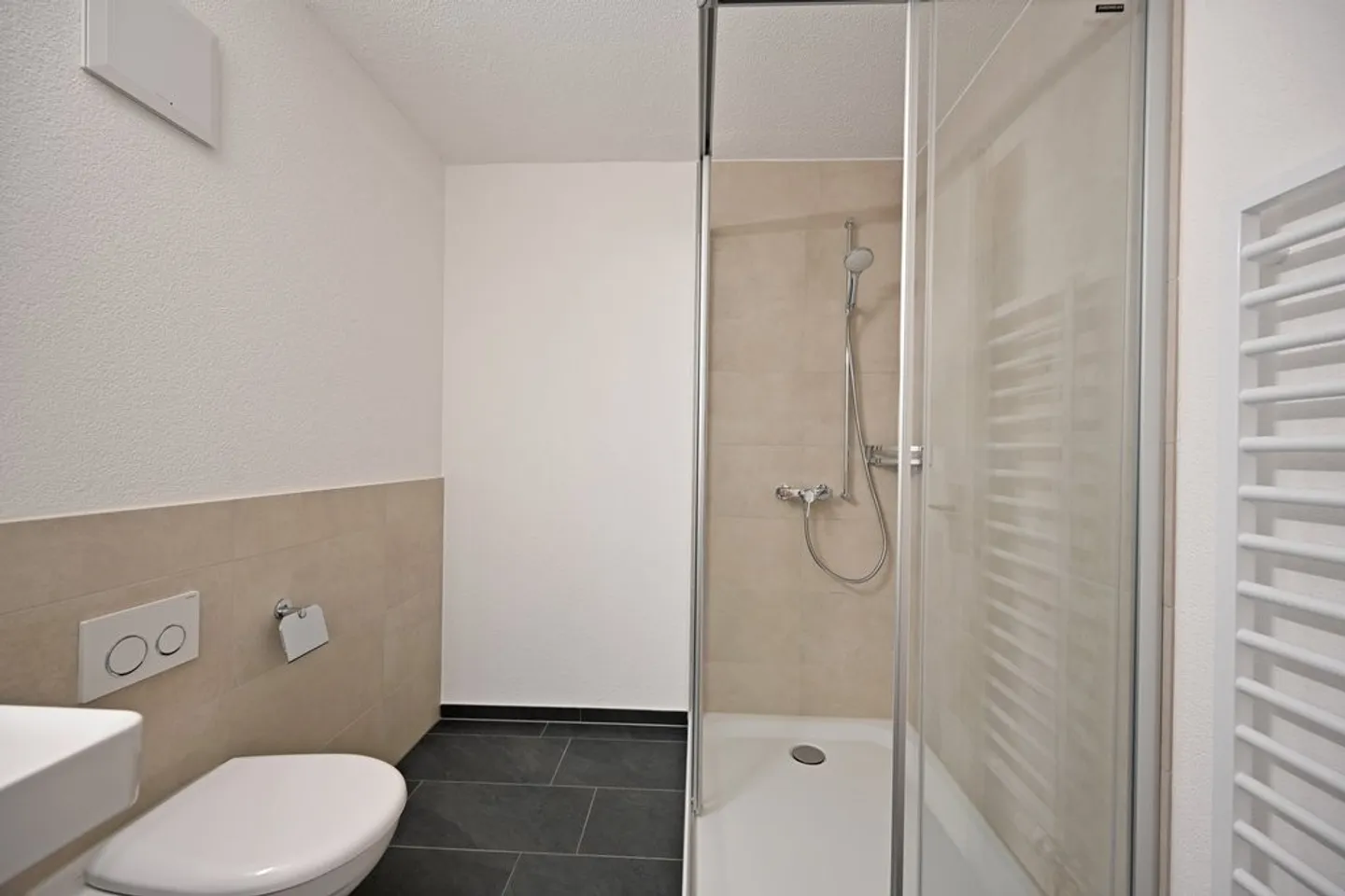 Prima occupazione dopo ristrutturazione - Foto 4 di 7