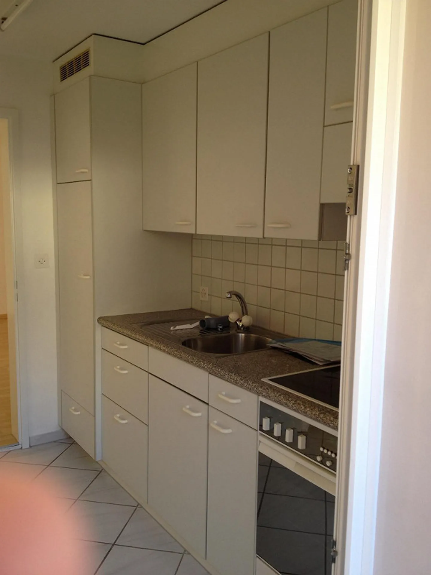 Helle 3.5 Zimmer Wohnung im 2. OG - Foto 2 di 7