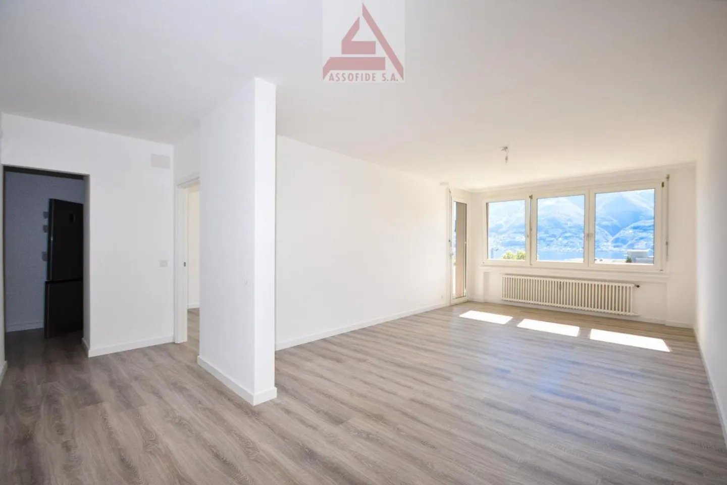 Sonnige 2.5-Zimmer Wohnung - Foto 2 von 6