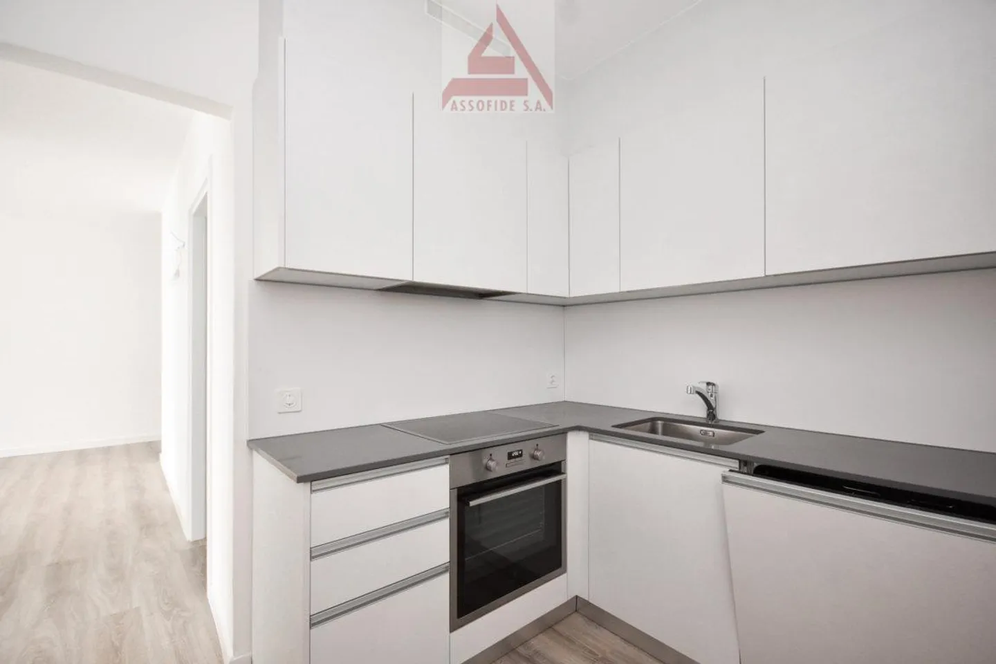 Sonnige 2.5-Zimmer Wohnung - Foto 3 von 6