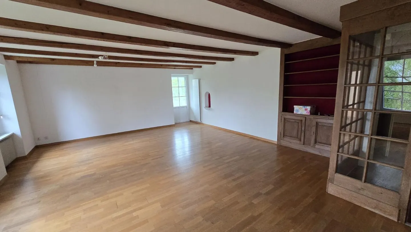 Appartamento con 5.5 stanze - Foto 2 di 12