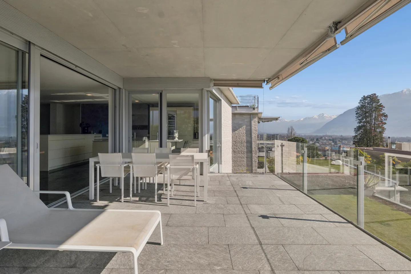 Maisonette in the Swiss village of 2025 - Photo 6 of 17