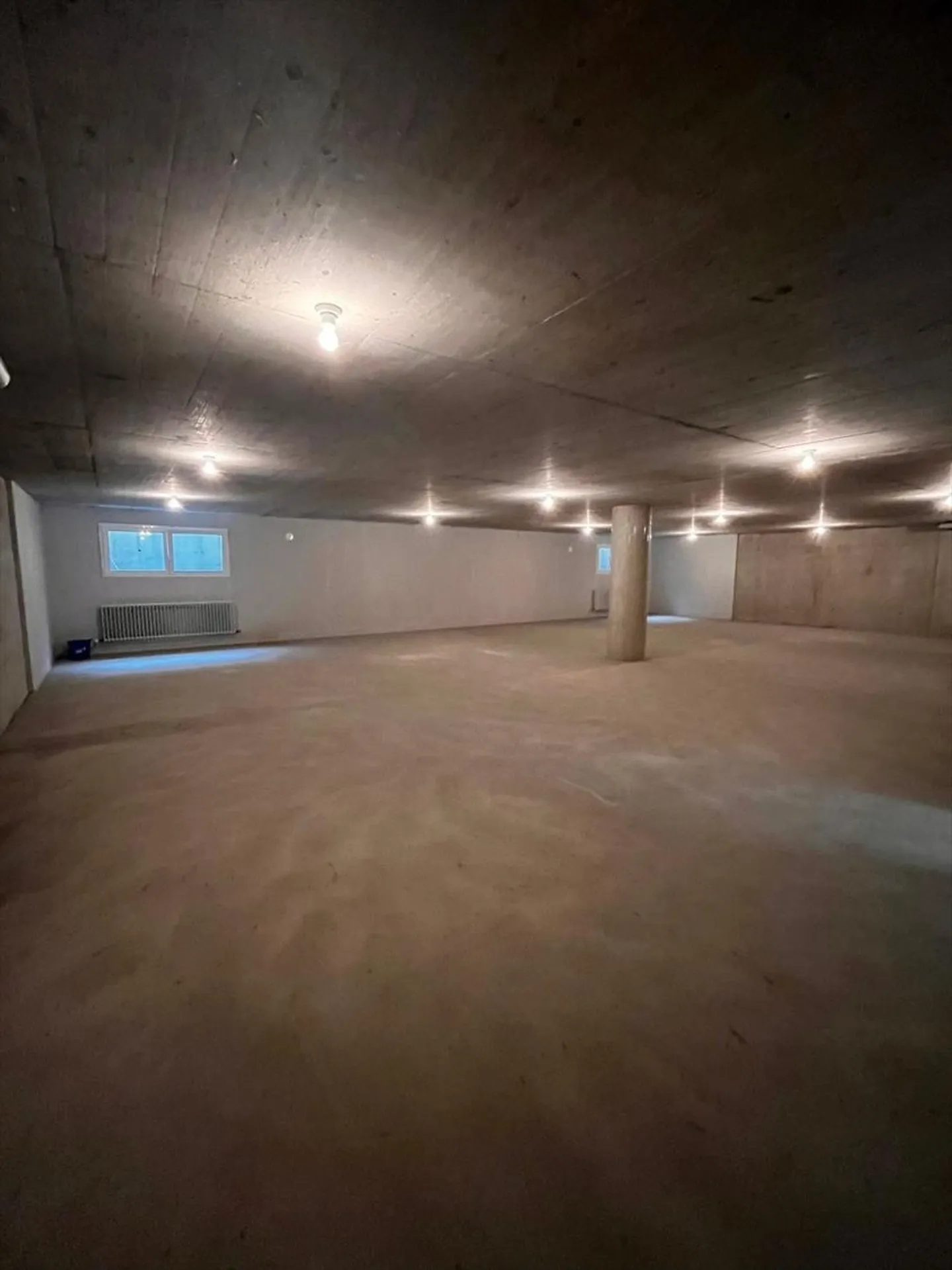 Deposito di 155 m2 nel quartiere di Schönberg - Foto 3 di 5