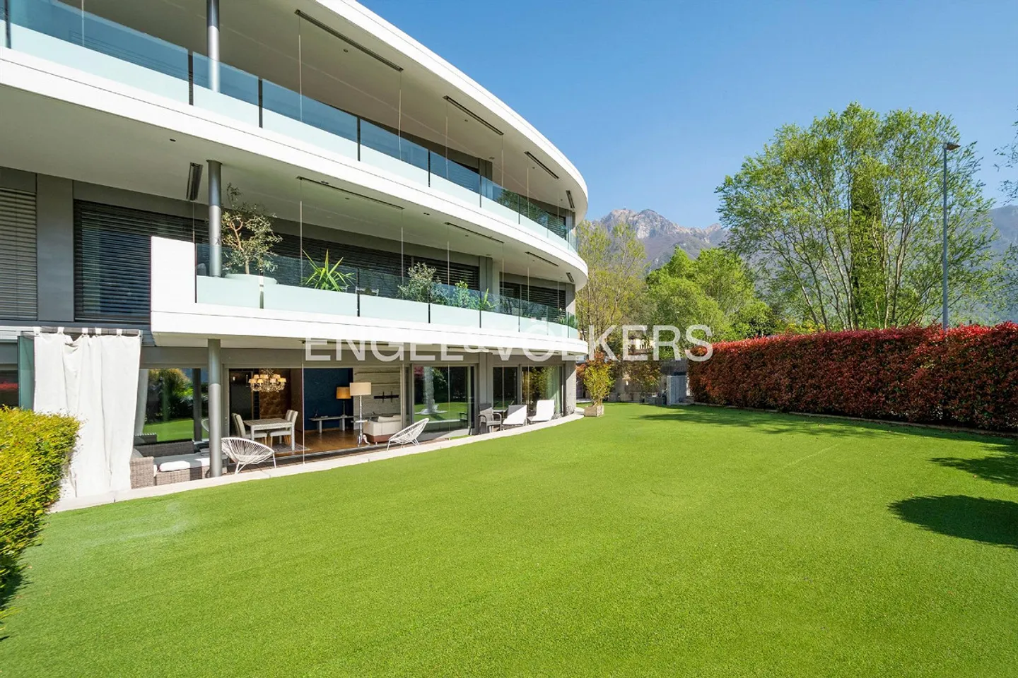 High-quality apartment with garden in the first lake line - Photo 14 of 14
