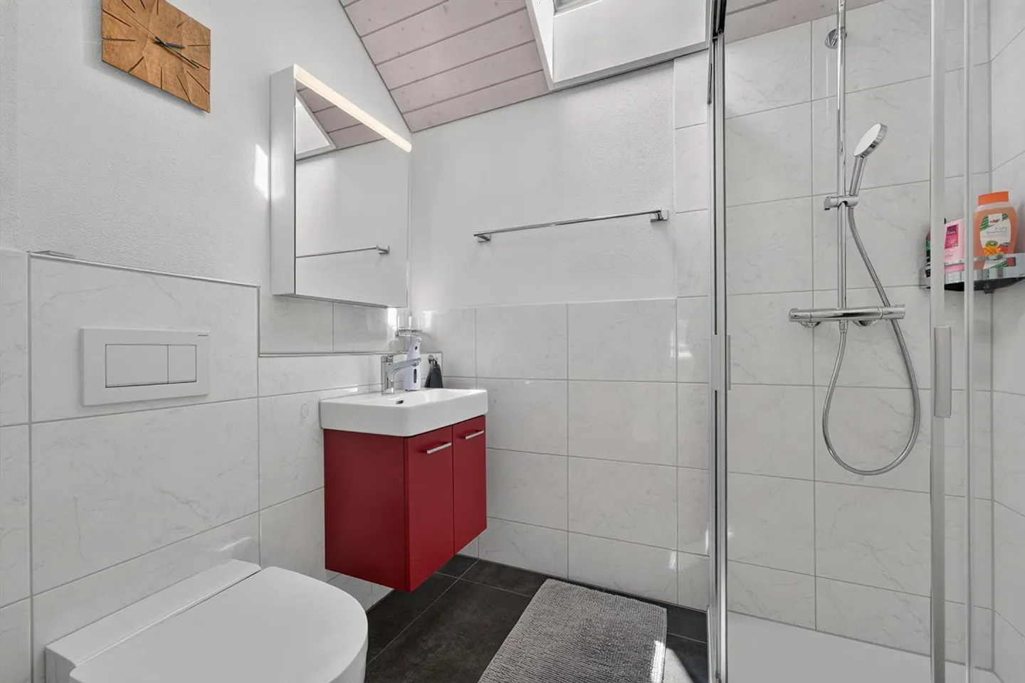 Very generous, beautiful semi-detached family house in a top location - Photo 16 of 20