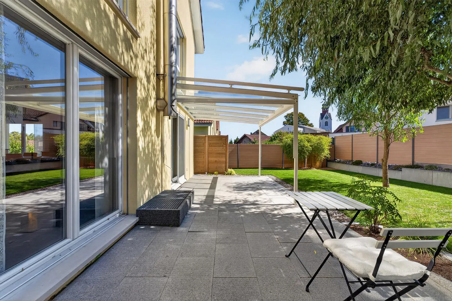 Very generous, beautiful semi-detached family house in a top location - Photo 18 of 20