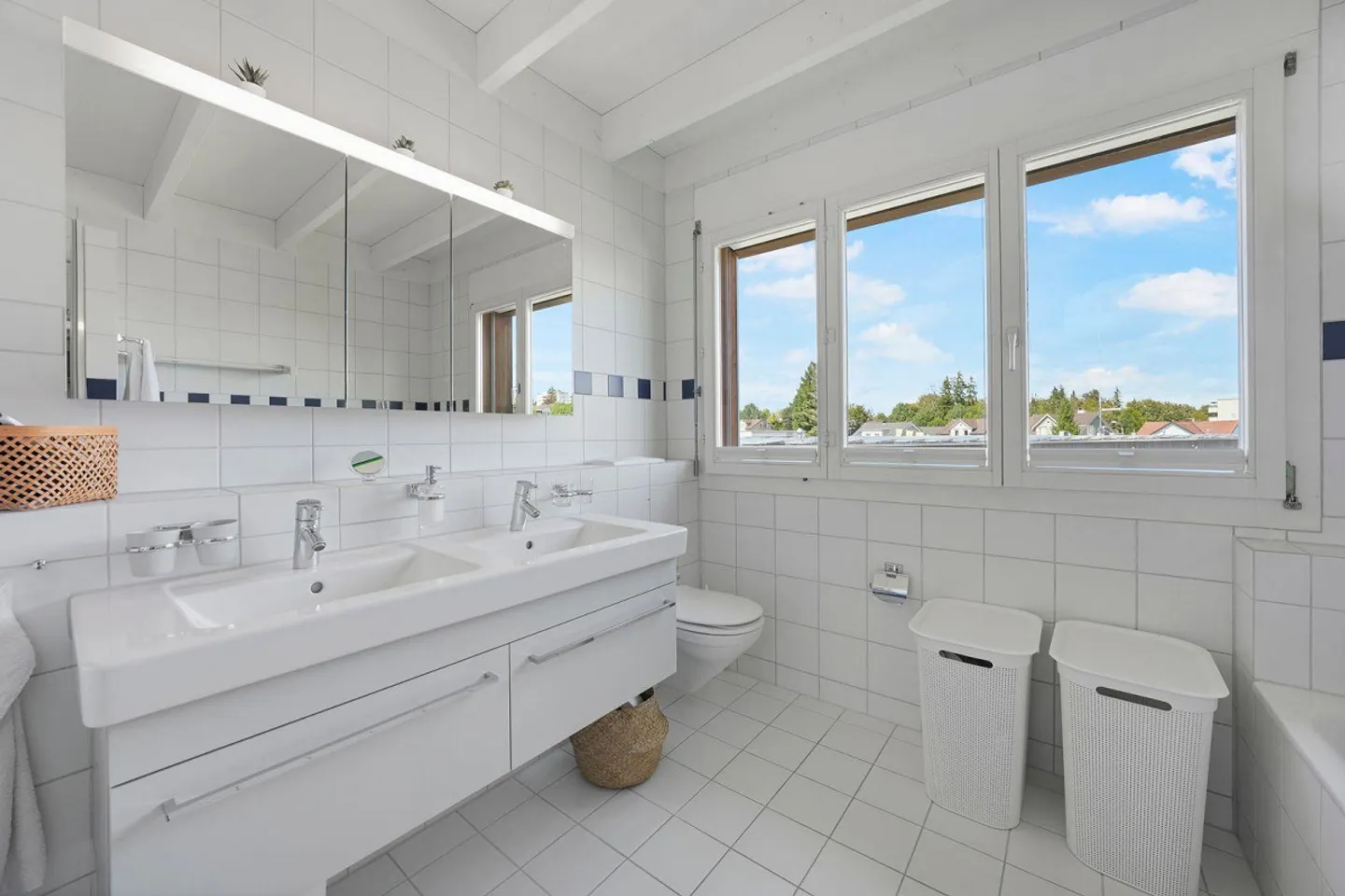 Familienfreundliches Reiheneckhaus in Flawil - Foto 21 von 30