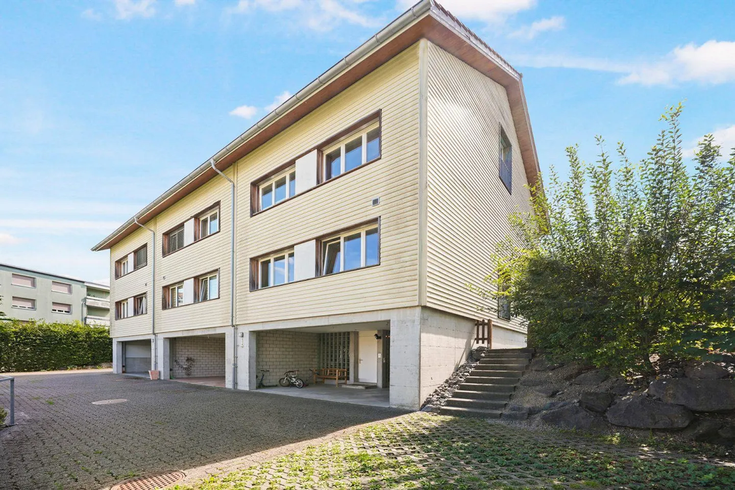 Familienfreundliches Reiheneckhaus in Flawil - Foto 24 von 30