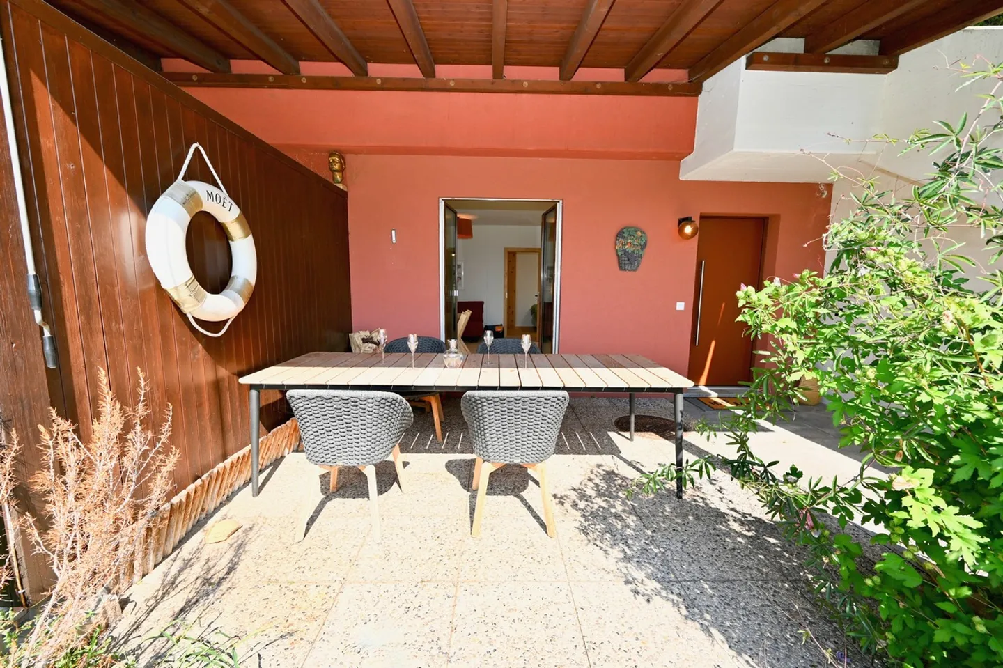 Appartamento raffinato con vista sul lago di Lugano, ristrutturato nel 2022 - Foto 5 di 12