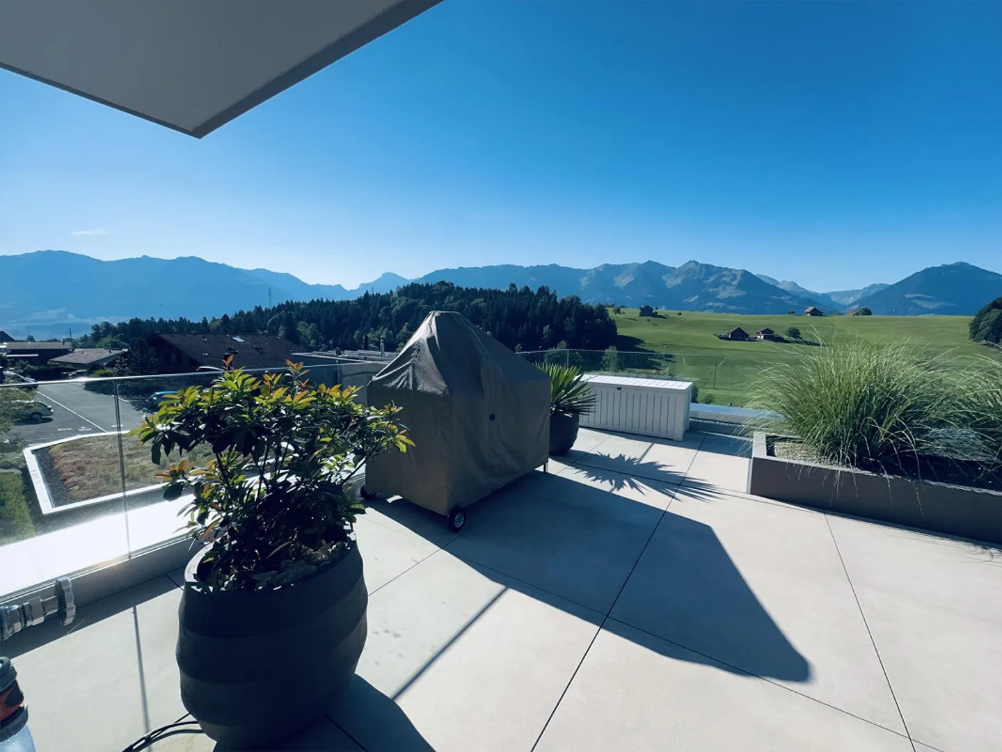 HIGH-END TERRACE APARTMENT WITH "LICENSE TO CHILL" - FACTOR - Photo 11 of 13