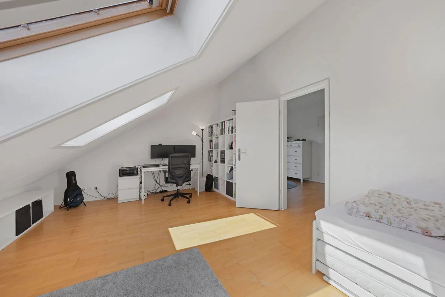 Familienfreundliches Reiheneckhaus in Flawil - Foto 19 von 30