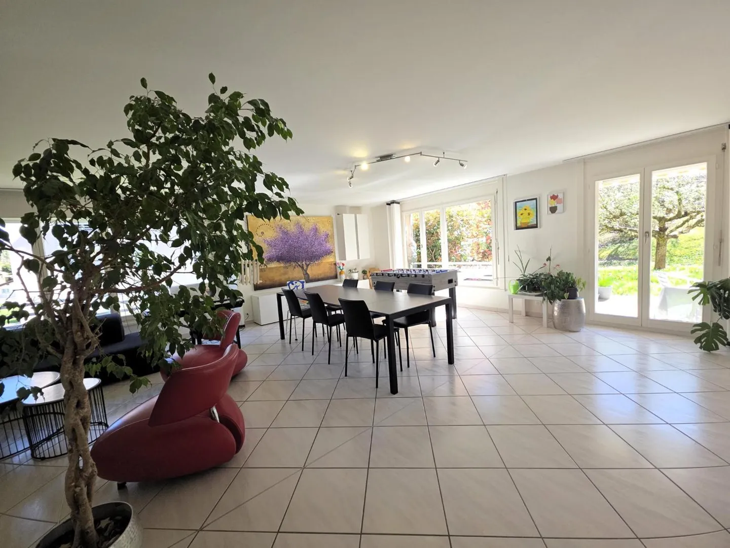 Appartement spacieux avec jardin - Photo 1 sur 10