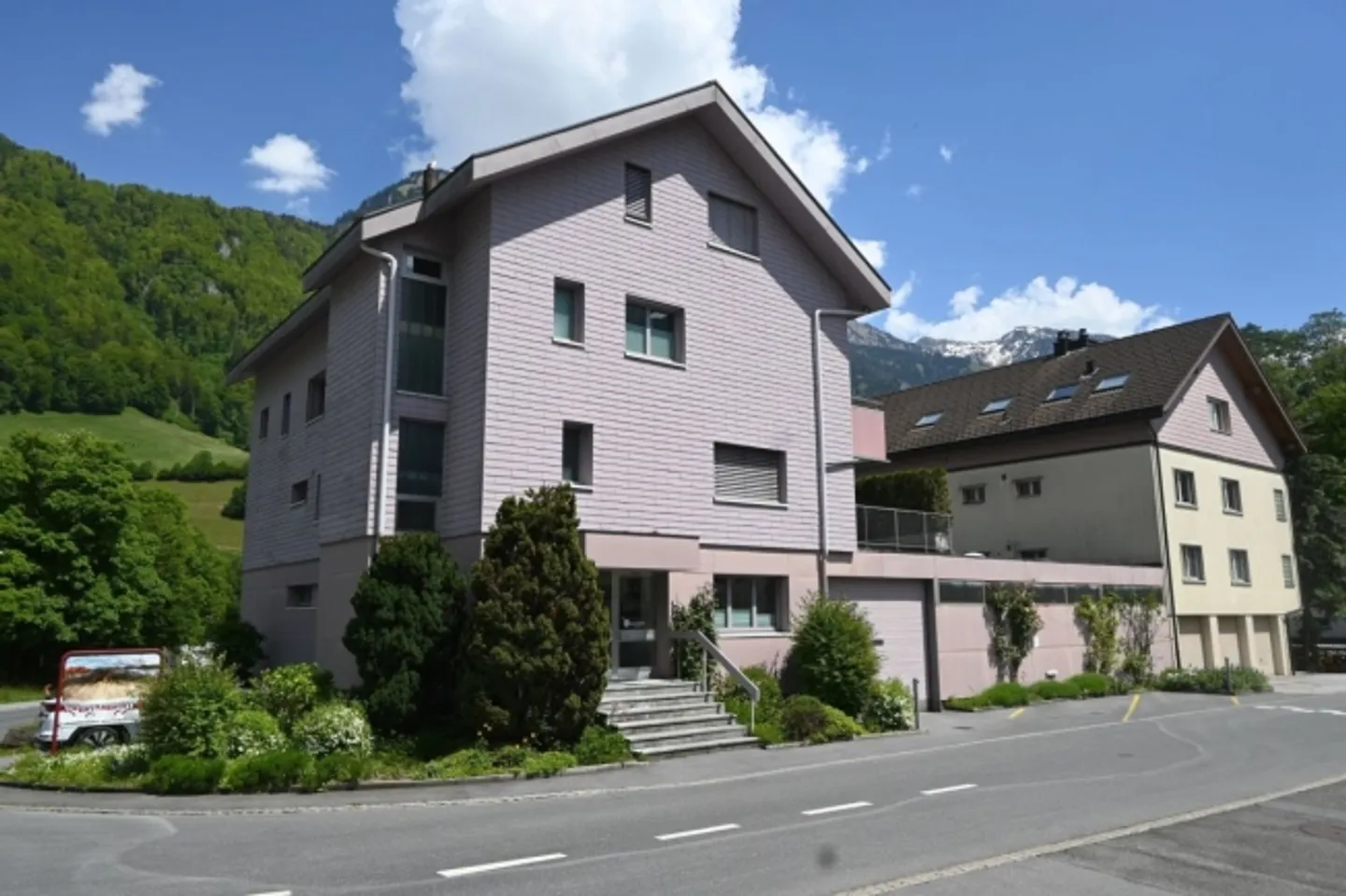 Single house for sale - Photo 3 of 5