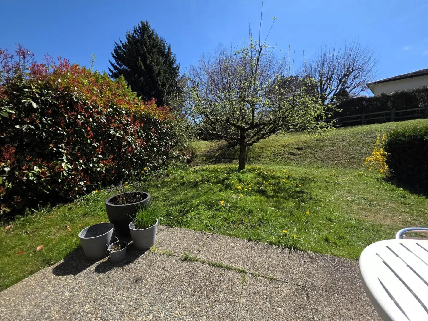 Appartement spacieux avec jardin - Photo 10 sur 10