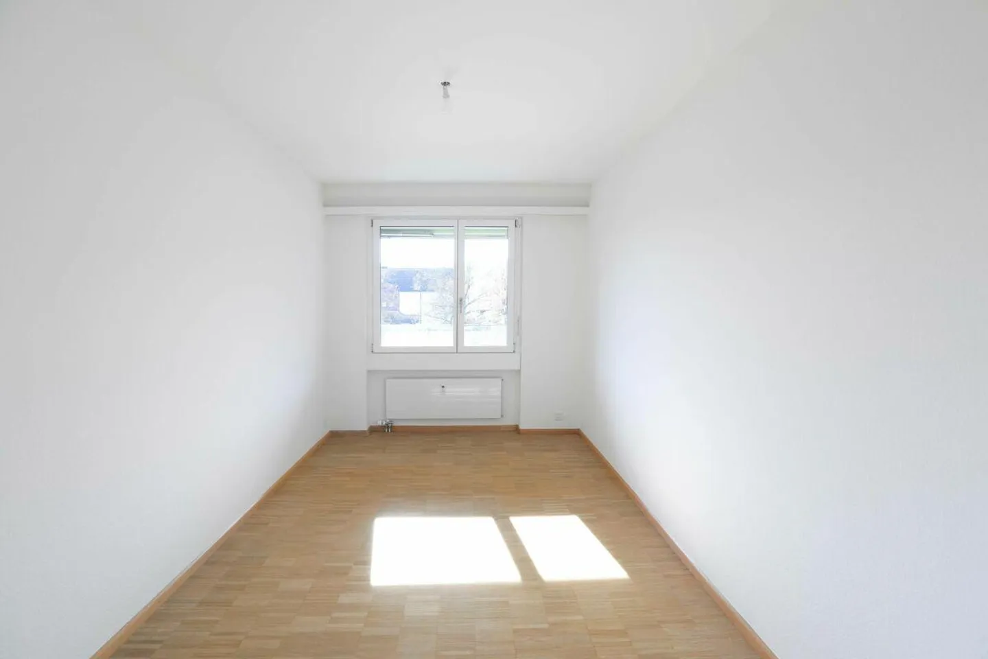 Modern 4-room apartment in Aesch - Photo 6 of 10