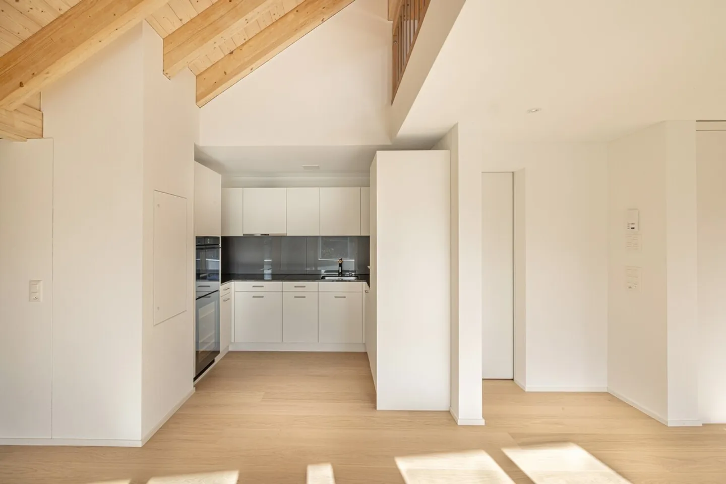 Modern Living with Graubünden Quality of Life Exclusive 5.5-Room Apartment in Domat/Ems - Photo 5 of 13