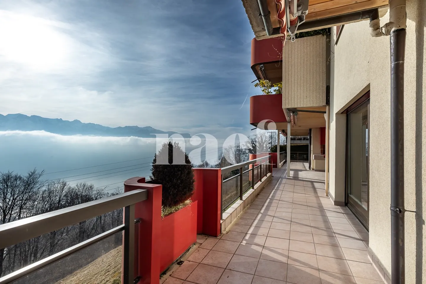Wohnung mit 3.5 Zimmern, Terrasse/Garten und Panoramablick auf den See in Chardonne zum Verkauf - Foto 4 von 11
