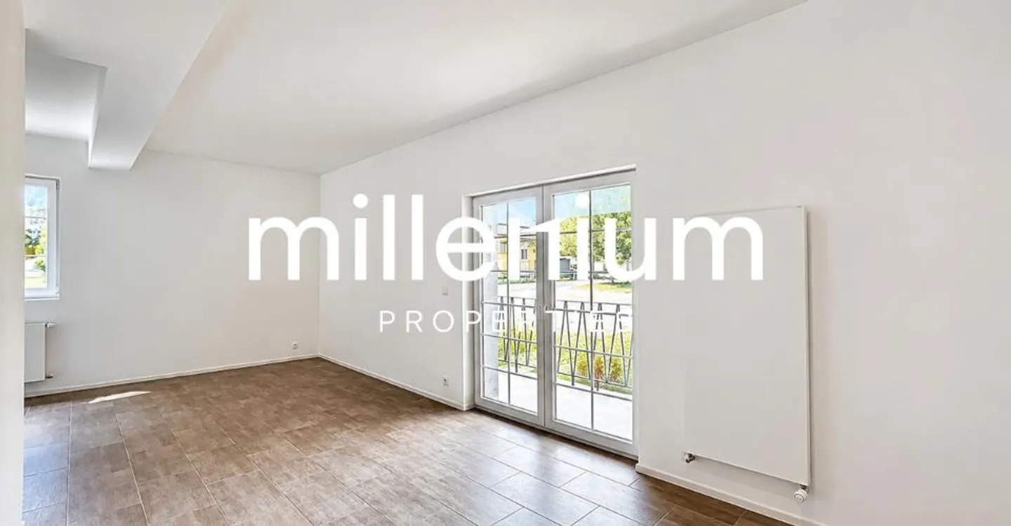 Beautiful duplex renovated in the city center of Gimel - Photo 1 of 6
