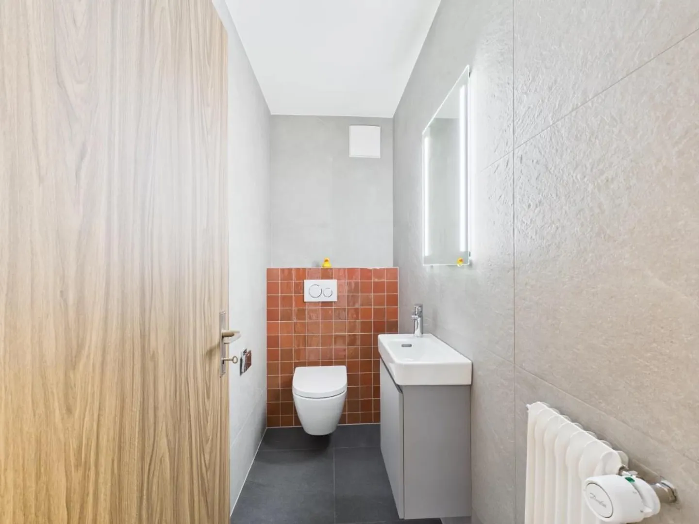 Bright family apartment in an ideal location in Naters - Photo 6 of 10