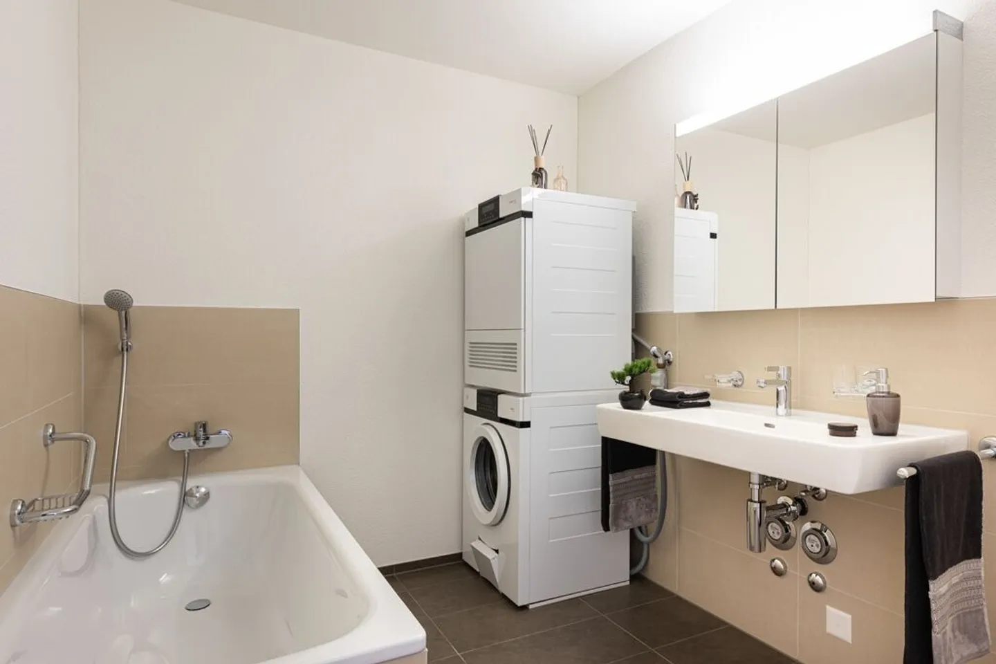 Appartamento moderno, centrale e tranquillo - afferralo! - Foto 7 di 9