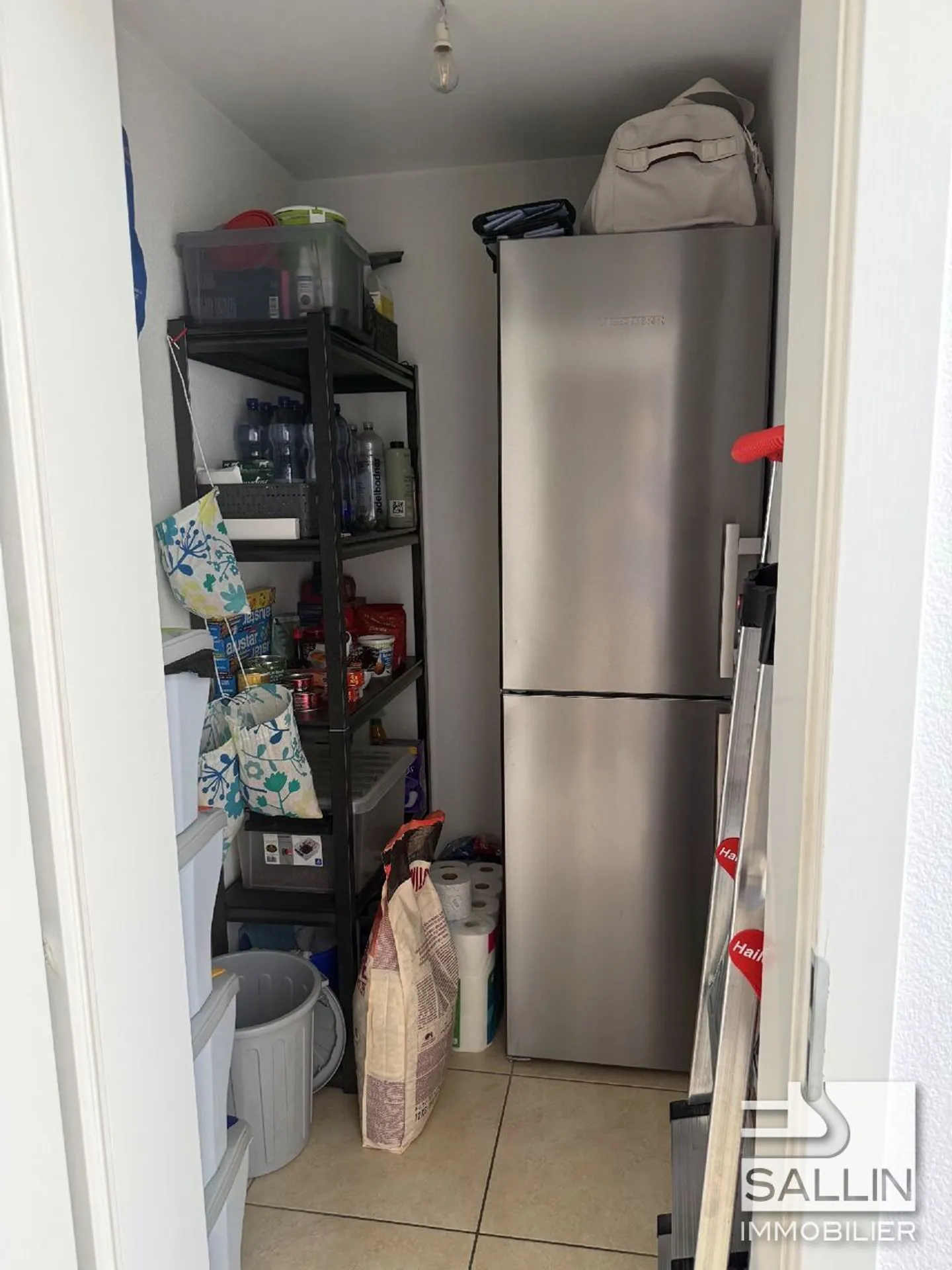 Bright 4.5-Room Apartment - Photo 13 of 14